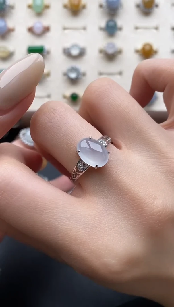 银S925镶嵌戒指翡翠一物一证一礼盒有纹