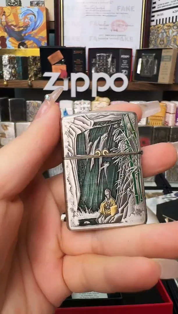 铁熏银鎏金盔甲三头六臂