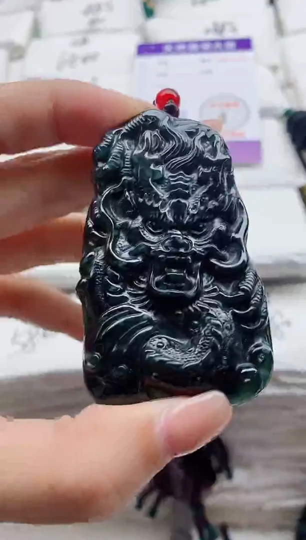 颈饰未镶嵌翡翠8