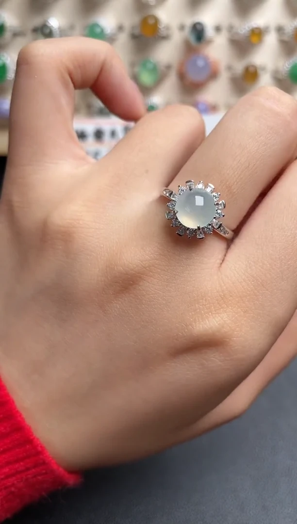 【闪购商品】翡翠戒指银S925镶嵌一物一证一礼盒