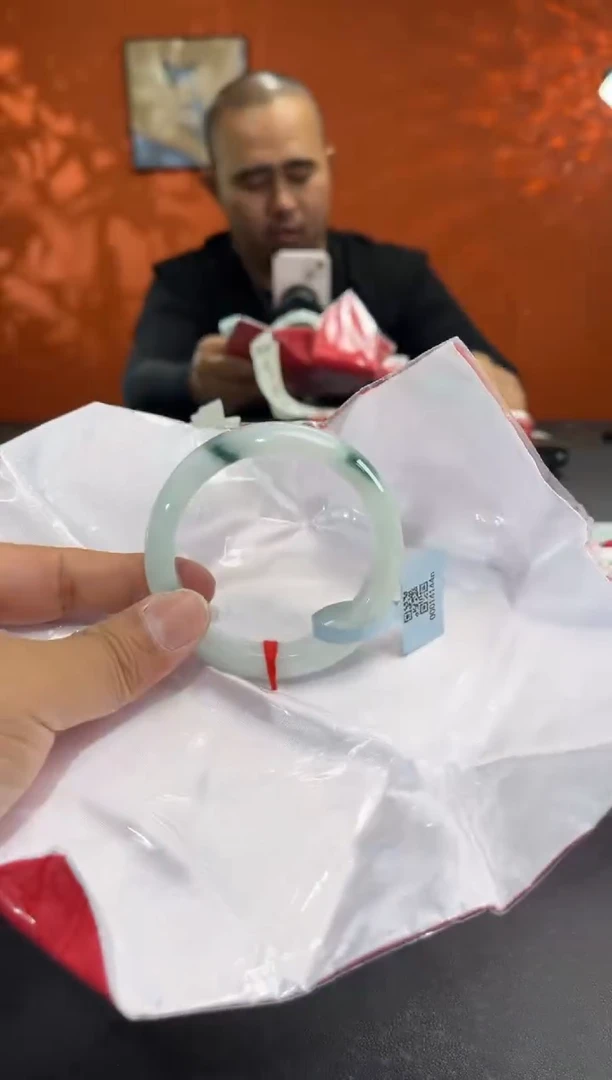 未镶嵌手镯翡翠翡翠手镯