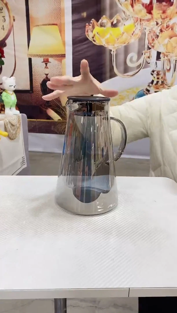 【微微磨损】灰色耐热水壶一个