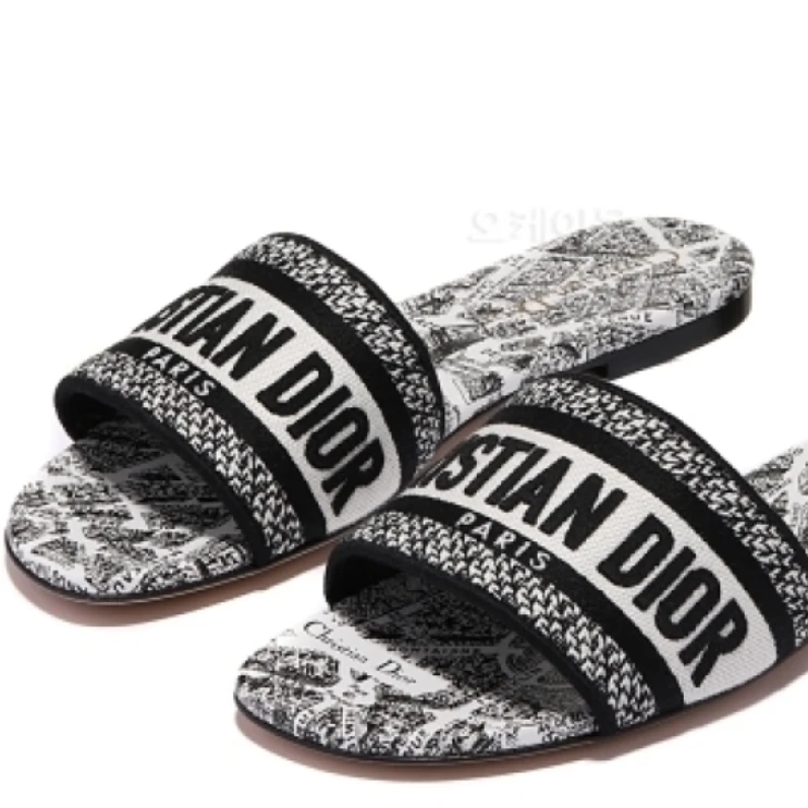 全新未使用 DIOR/迪奥 Dior 微标满图案拖鞋 黑白/37