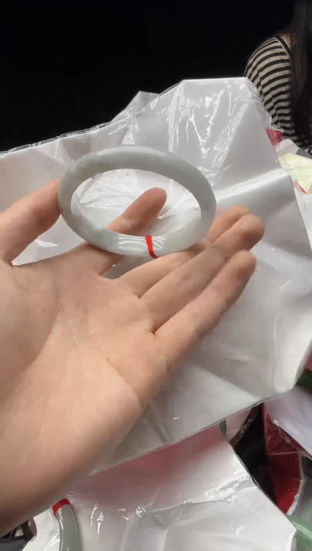 未镶嵌手镯翡翠D49