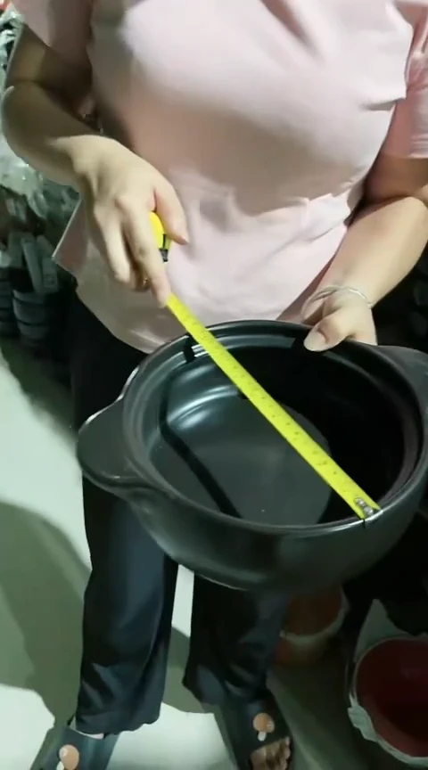 430瑕疵黑锅不带盖。。