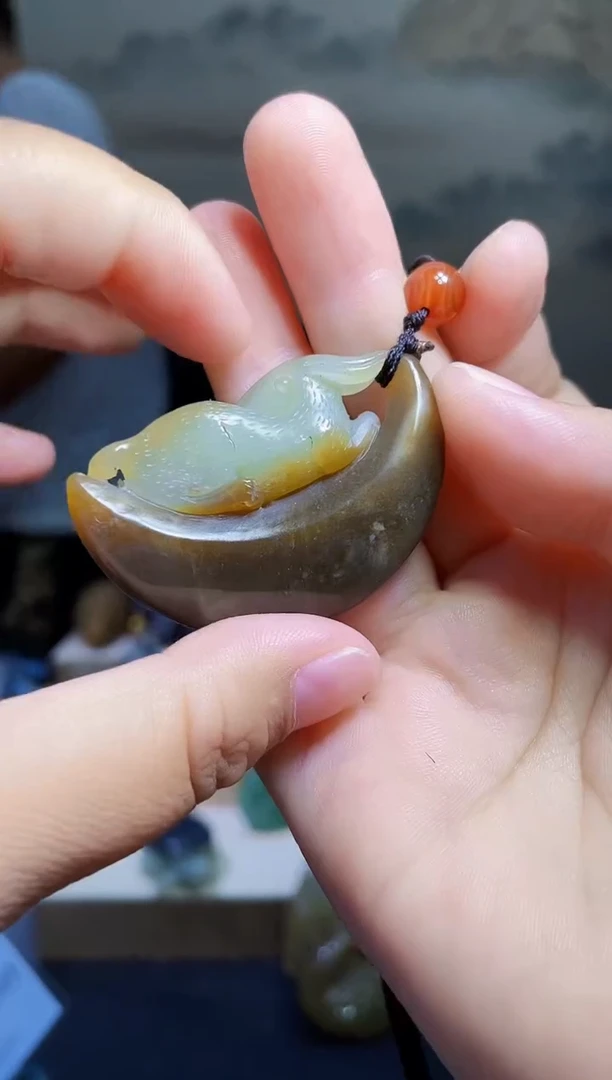 和田玉未镶嵌颈饰1