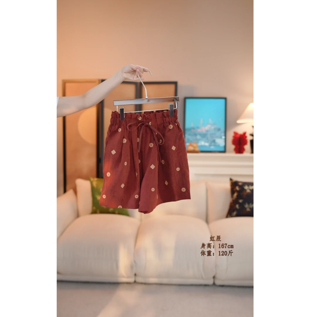 【虹辰·香云纱】高端时尚桑蚕丝优雅宝相花刺绣百搭高级短裤-HC2673