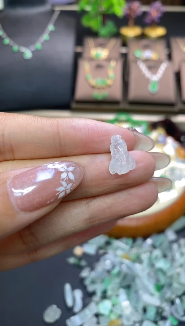 翡翠未镶嵌颈饰净货14663