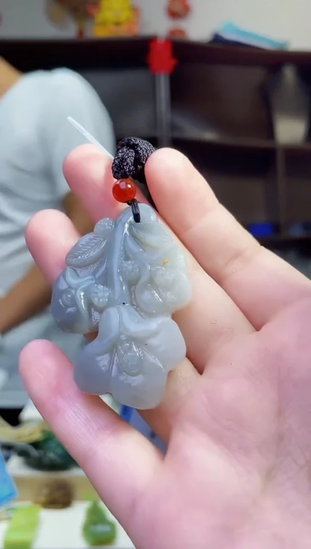 和田玉未镶嵌颈饰1