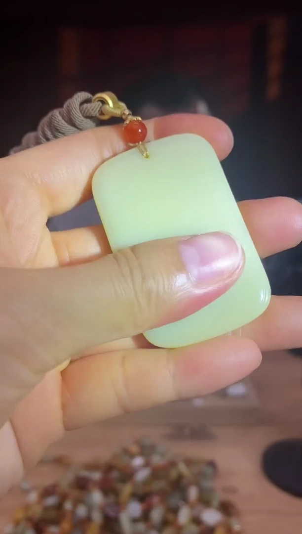 和田玉未镶嵌颈饰d652