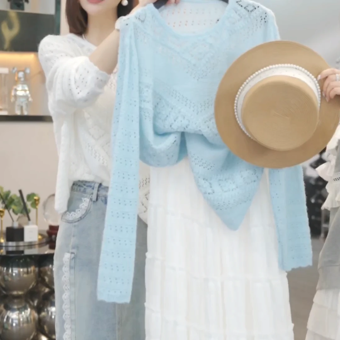 设计感时尚气质镂空长袖蕾丝毛衣女2025春季新款休闲百搭宽松上衣