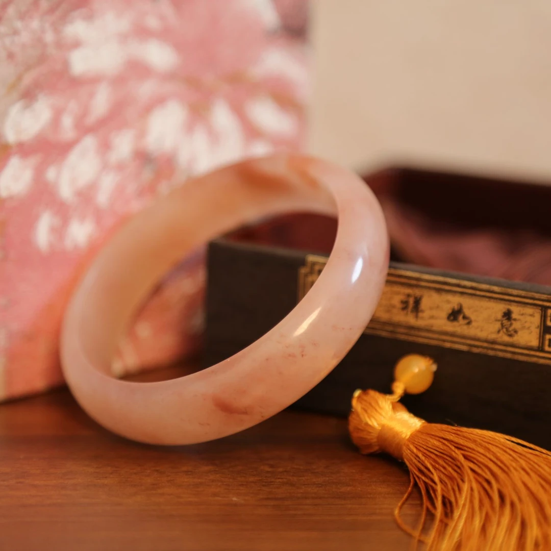 天然桃花酿新疆金丝玉手镯玉镯女神送女友礼物美人镯百搭