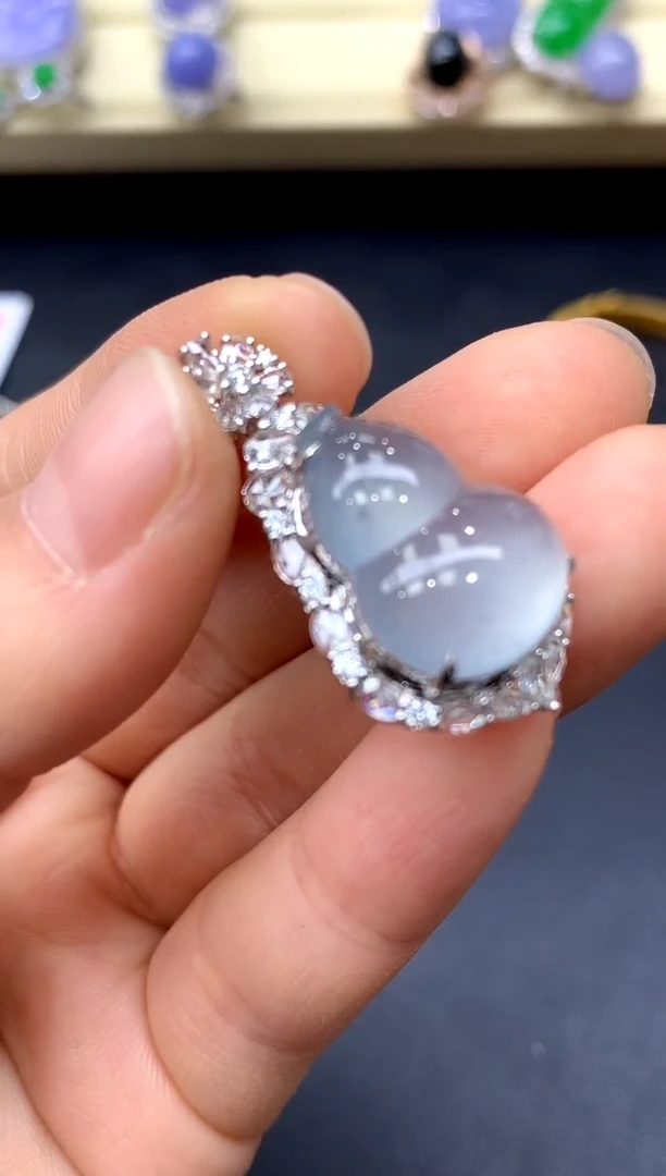 颈饰18K金镶嵌翡翠283-中国好珍宝