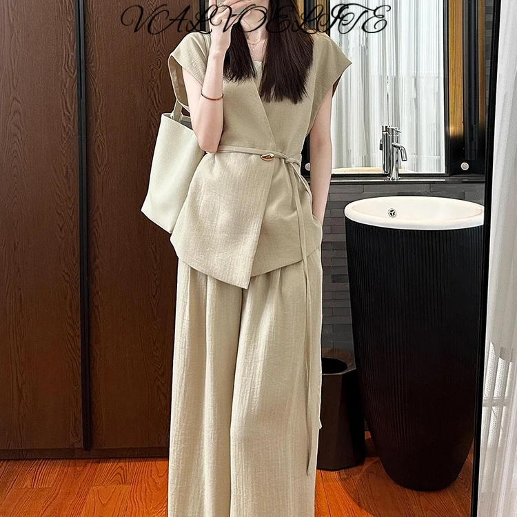 2025超火夏装一整套干练气质轻奢设计感女人味卡其色马甲套装裤女