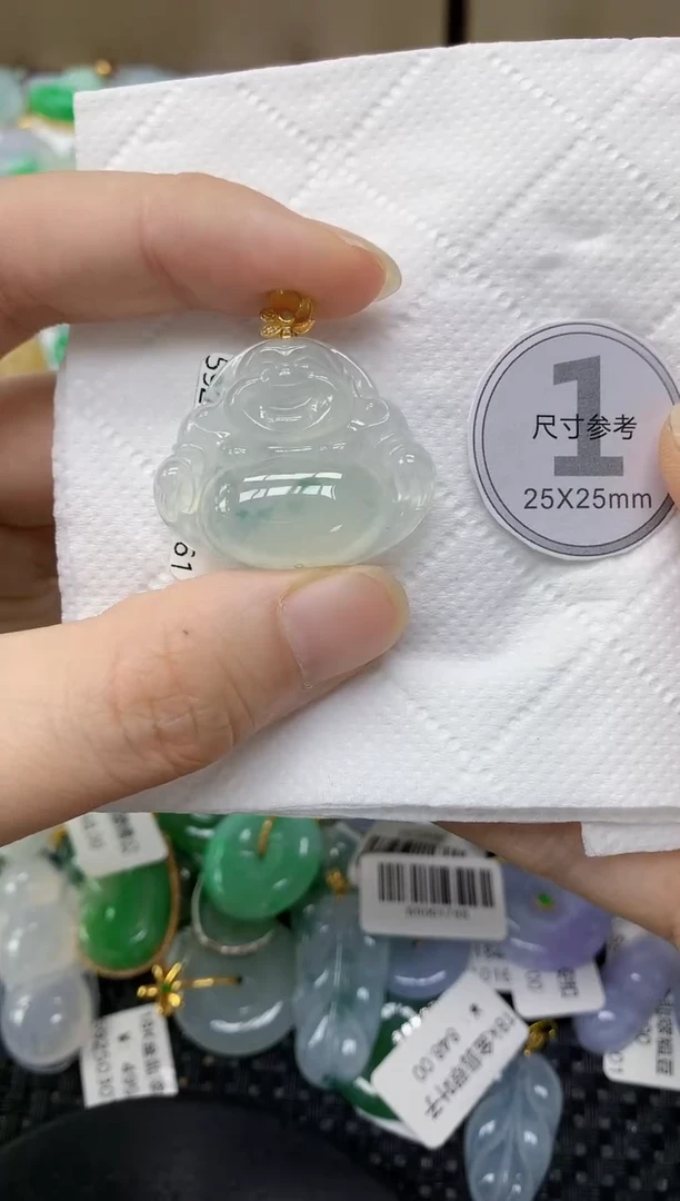 翡翠18K金镶嵌颈饰1111111