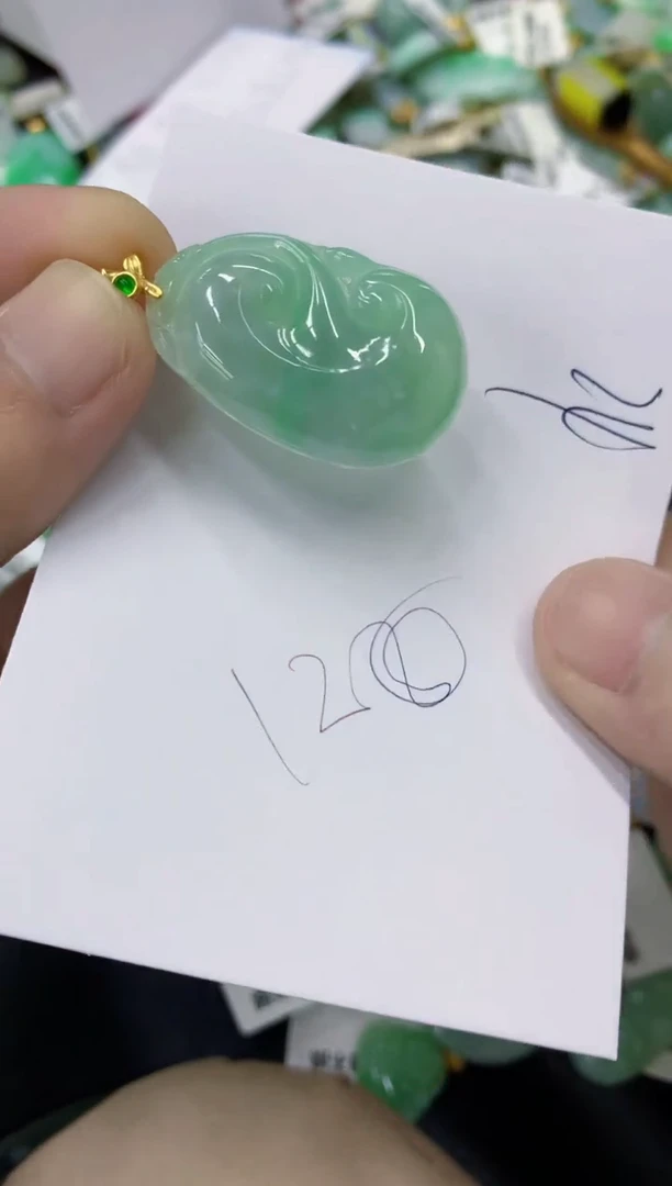 颈饰未镶嵌翡翠翡翠