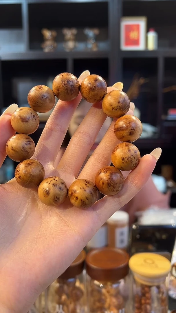 呦2.0瘤花微瑕不退换的哈