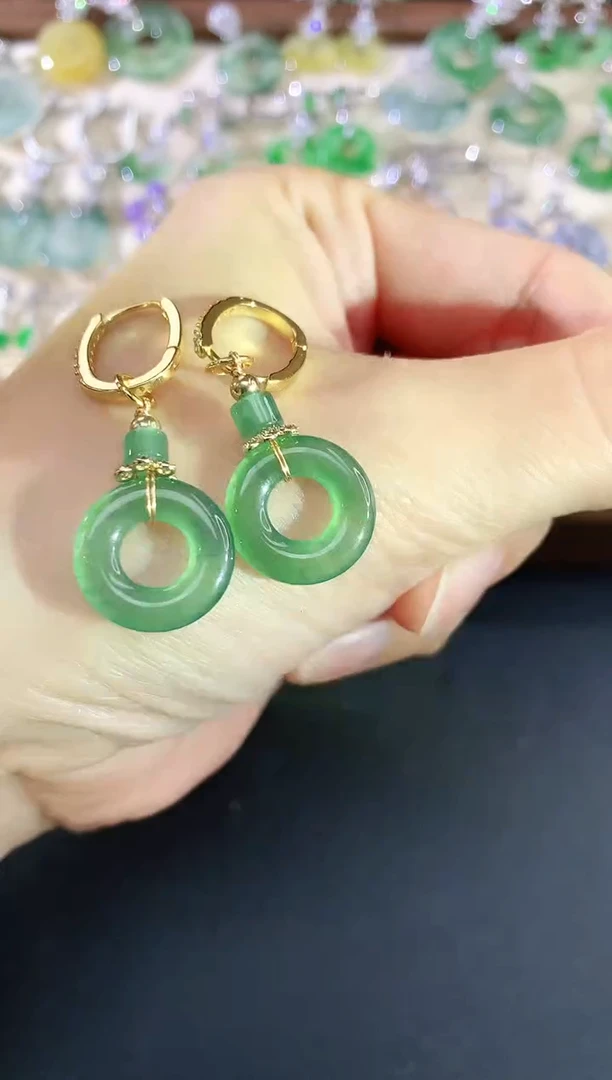 未镶嵌翡翠耳饰53买断场不退不换|380