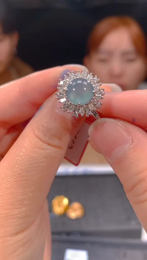 【闪购商品】定制翡翠未镶嵌32定制翡翠，多样性发货（发其一）