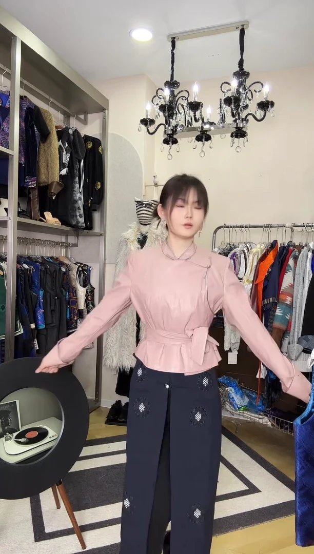 希贵蒙古袍 62号120斤以内