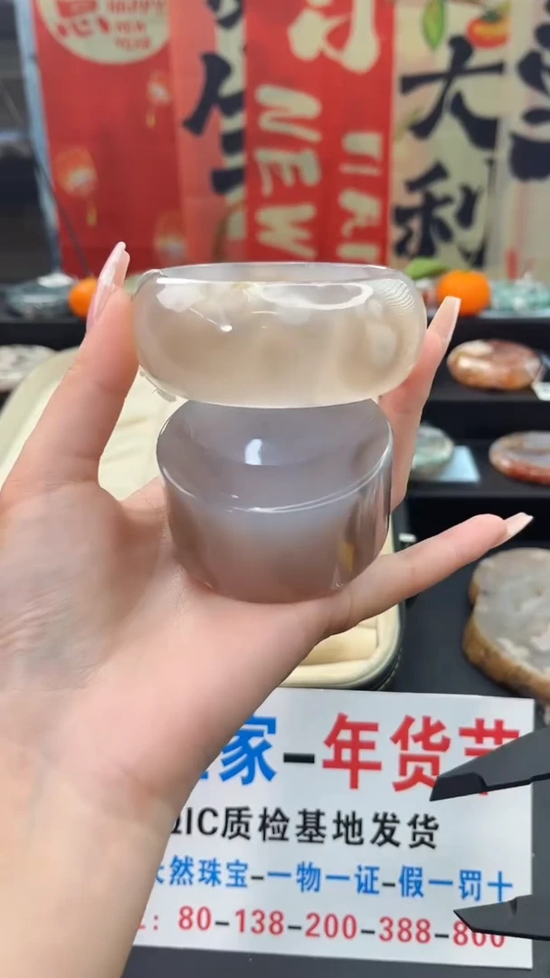 【闪购商品】石英质玉手镯未镶嵌赠送镯心（圈口）60