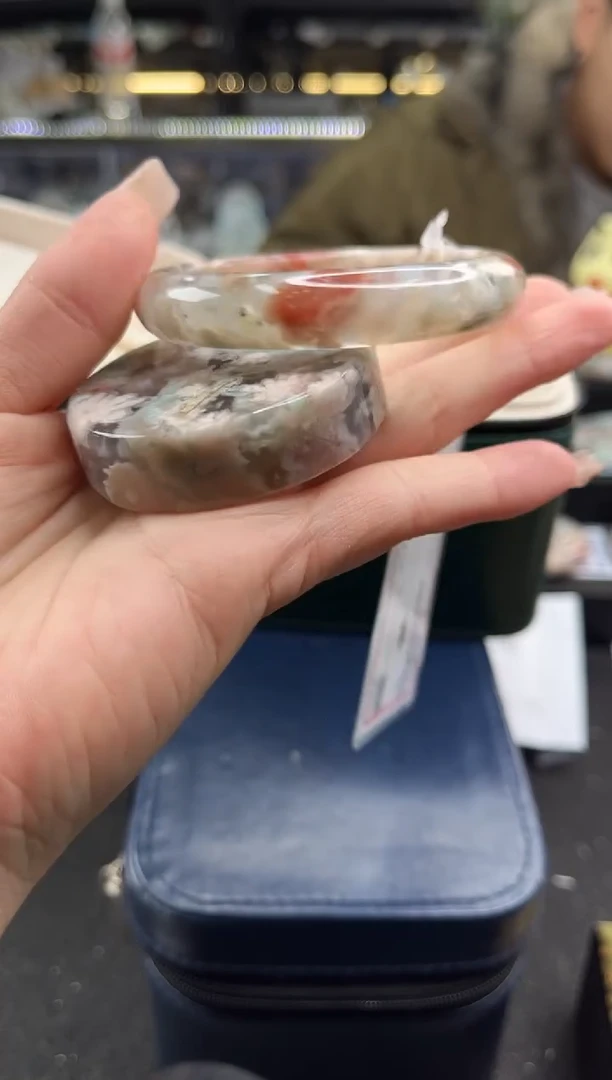 未镶嵌手镯石英质玉尘*丷圈口（赠品镯心）