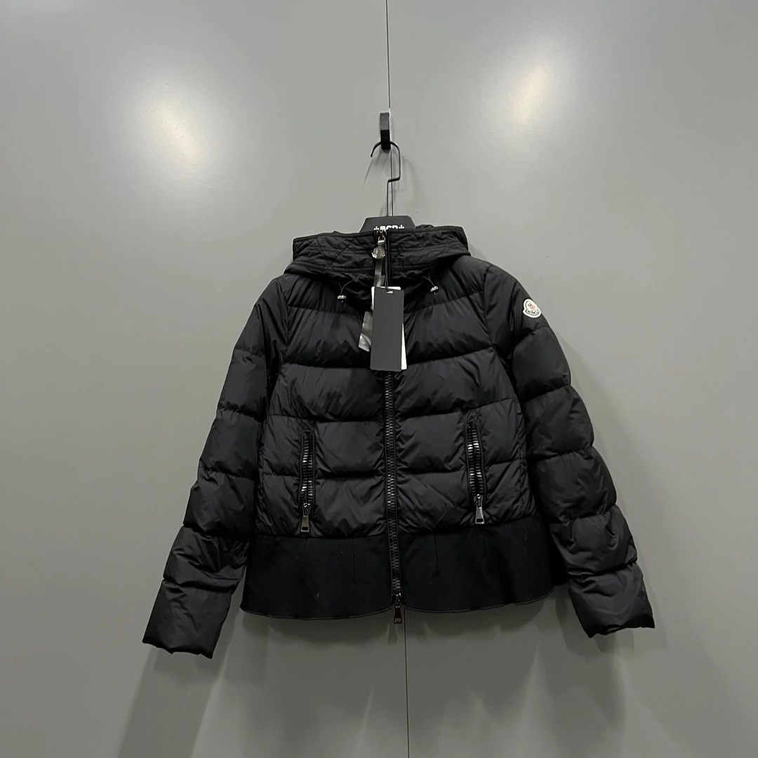 99新 MONCLER 海囤 蒙口0码/bc56153