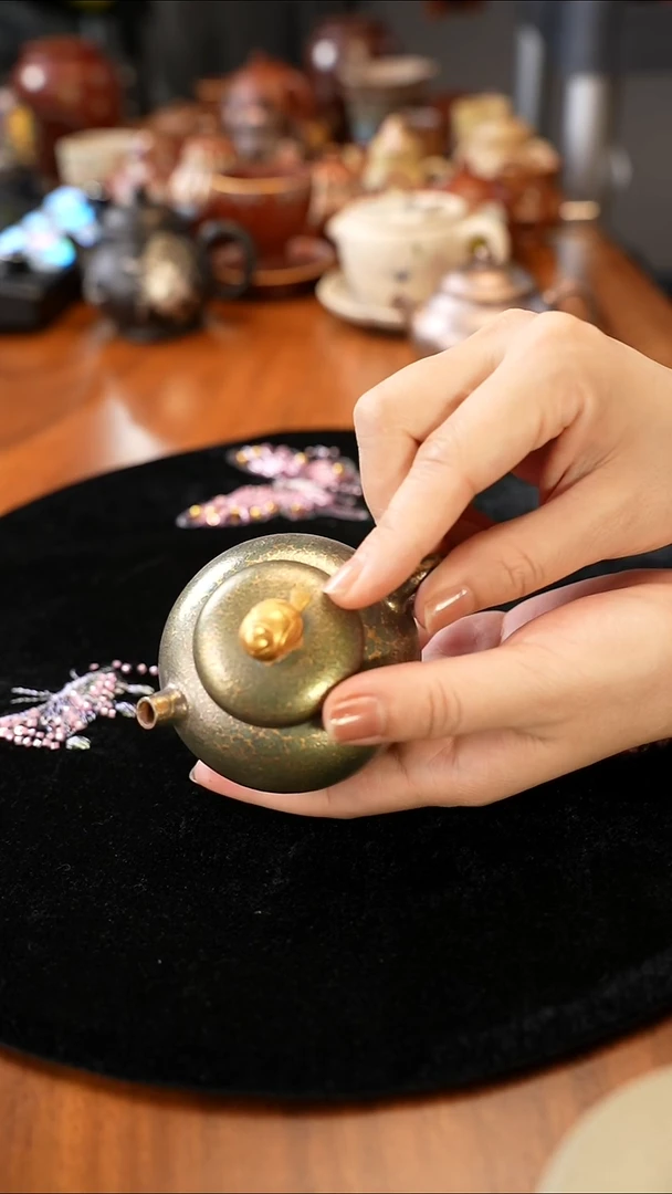 茶壶紫砂宜兴紫砂金乌