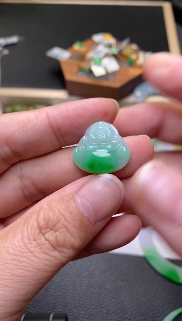 颈饰未镶嵌翡翠如*粿净货26703
