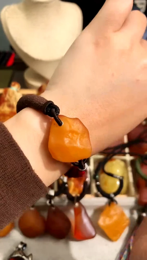 【闪购商品】蜜蜡裸石未镶嵌似玉