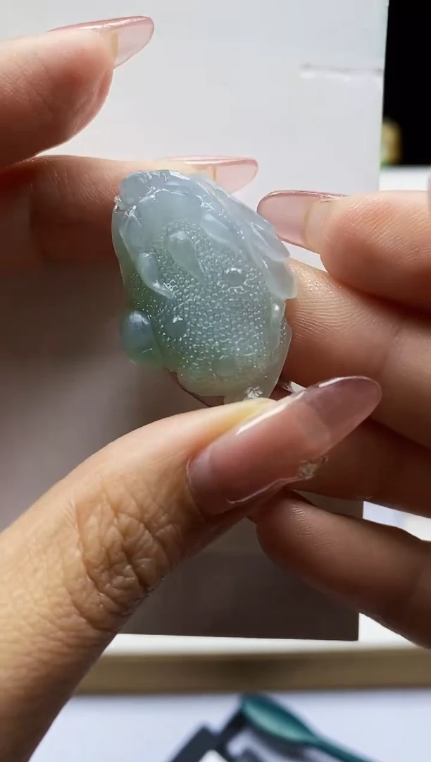 翡翠未镶嵌颈饰翡翠A货