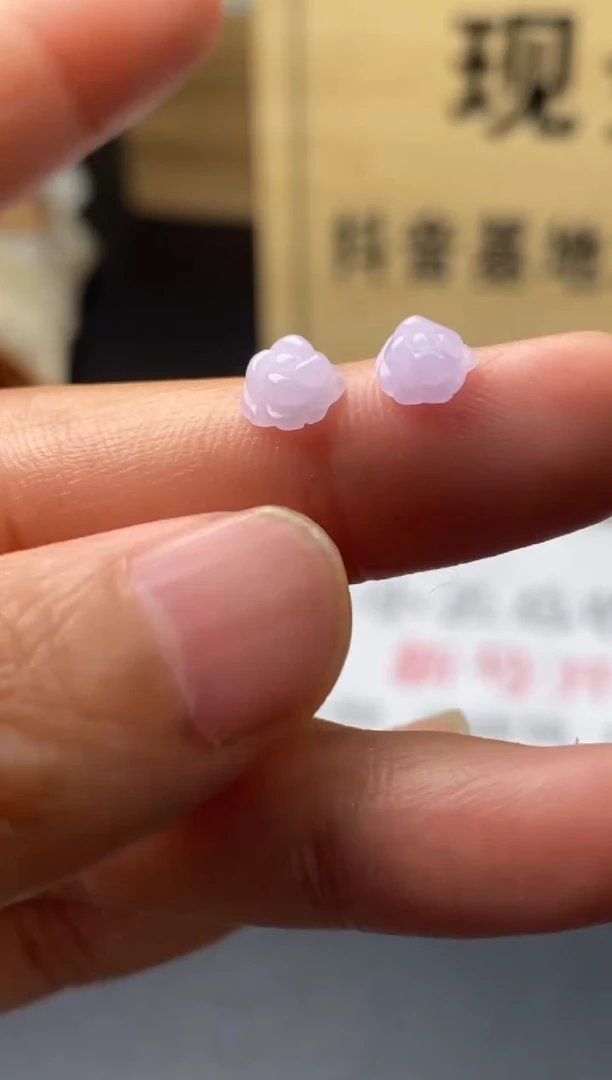 定制翡翠未镶嵌翡翠毛货多样性发其一