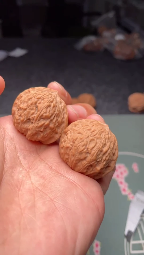 把件文玩核桃a11  猫眼  33尺