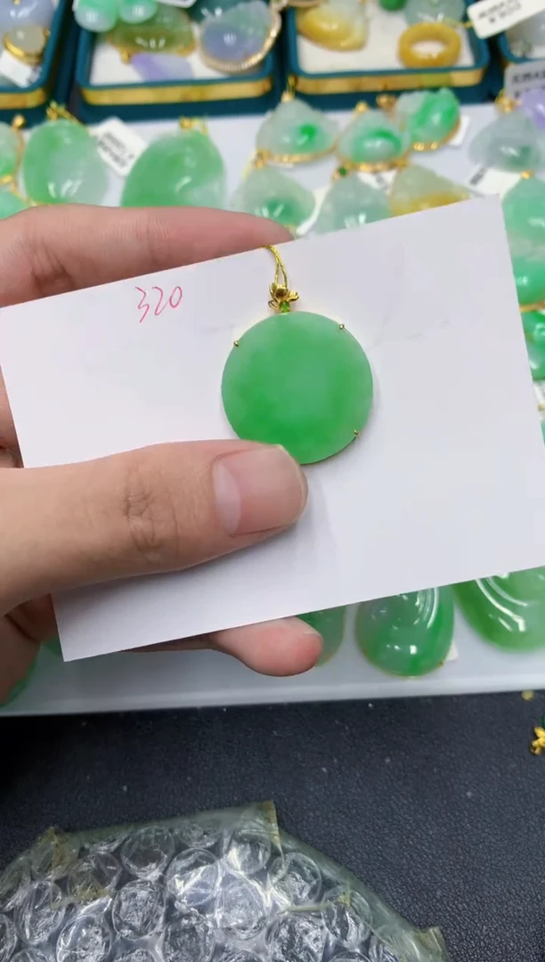 颈饰18K金镶嵌翡翠陈*胖111111