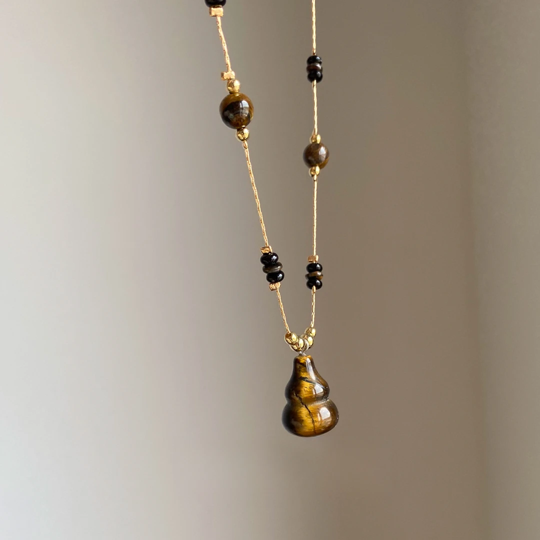 铜合金项链 新中式虎眼石琥珀色葫芦项链长款毛衣链秋冬新款配饰