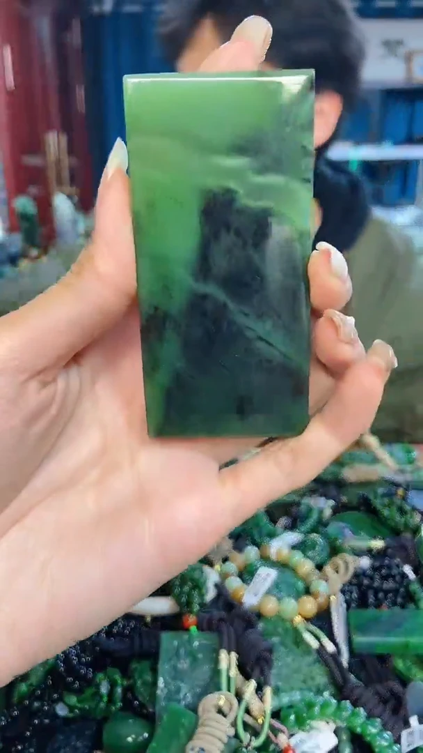 未镶嵌和田玉挂件1