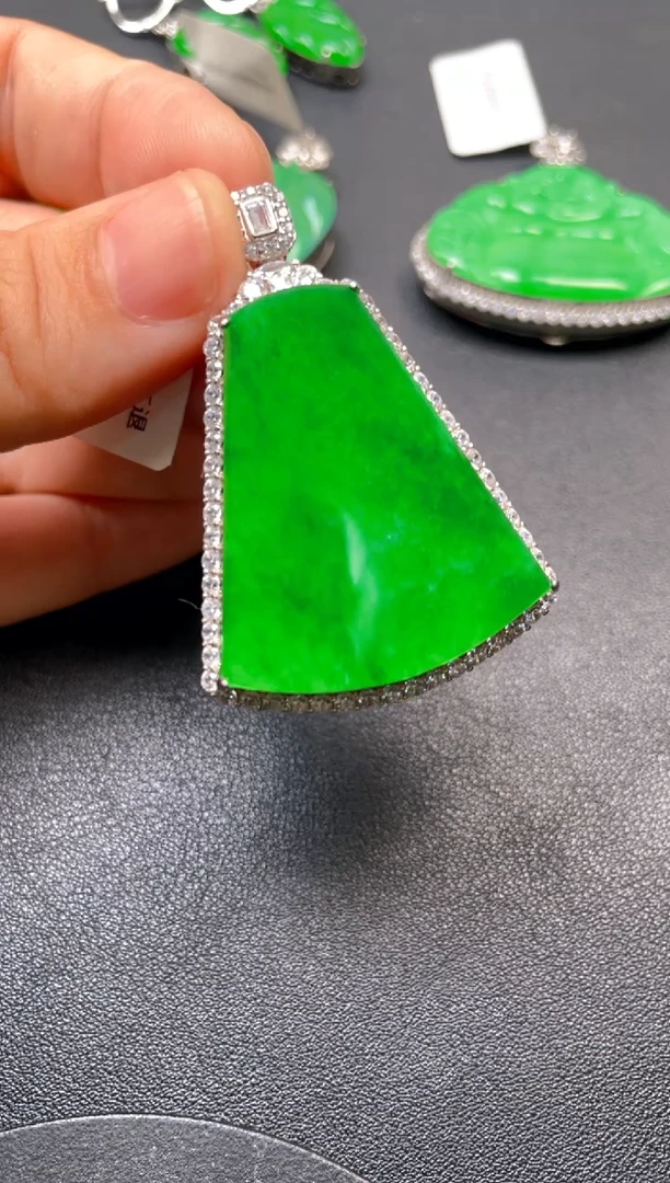 银S925镶嵌挂件翡翠吊坠