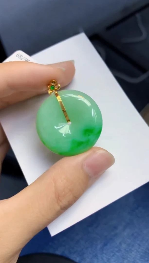 颈饰18K金镶嵌翡翠天然缅甸A货翡翠百元以上9元证书费自理