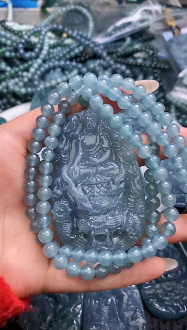 【闪购商品】翡翠颈饰未镶嵌          