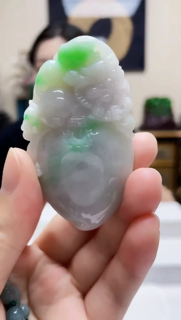 未镶嵌定制翡翠吊坠56