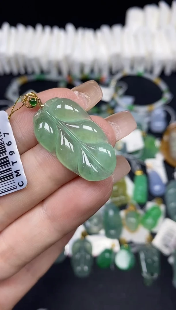 吊坠(不含链)18K金镶嵌翡翠叶子18K金扣镶嵌@@CMT967