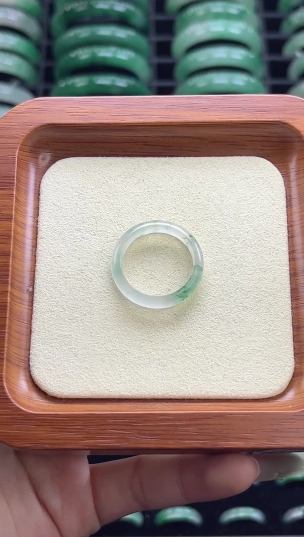 未镶嵌戒圈石英质玉（非洲翠）25号  19.8直径 戒圈