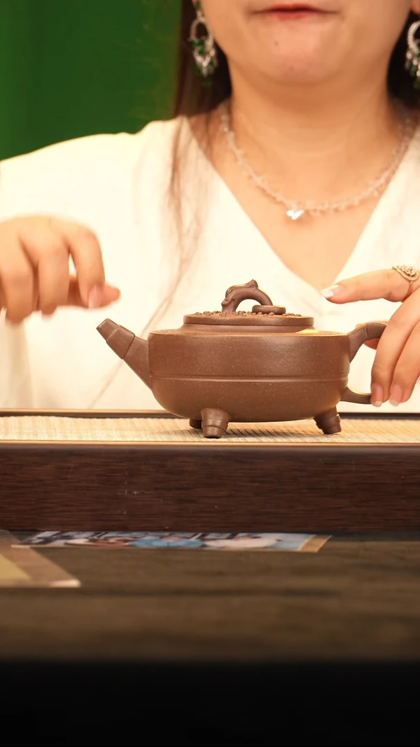 茶壶紫砂SJH三足玉璧 自然砂380cc-碟
