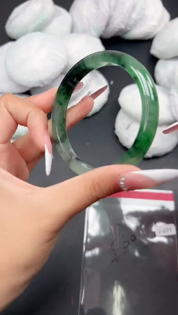 精品手镯，一物一拍J-071