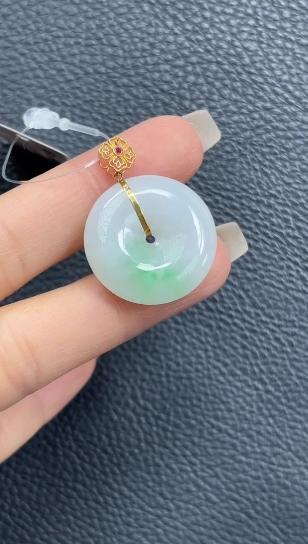 颈饰18K金镶嵌翡翠YM-111-2 平安扣