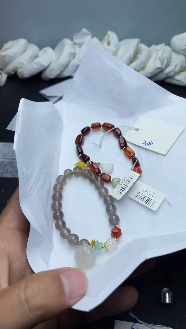未镶嵌手镯翡翠260