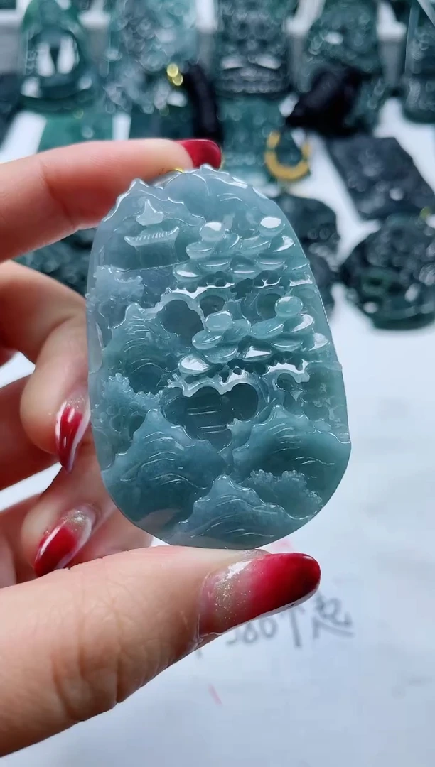 【闪购商品】翡翠颈饰未镶嵌