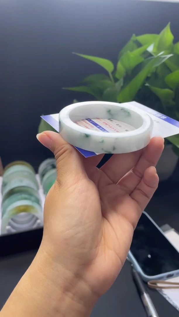 定制翡翠手镯未镶嵌天然缅料A货翡翠毛胚定制