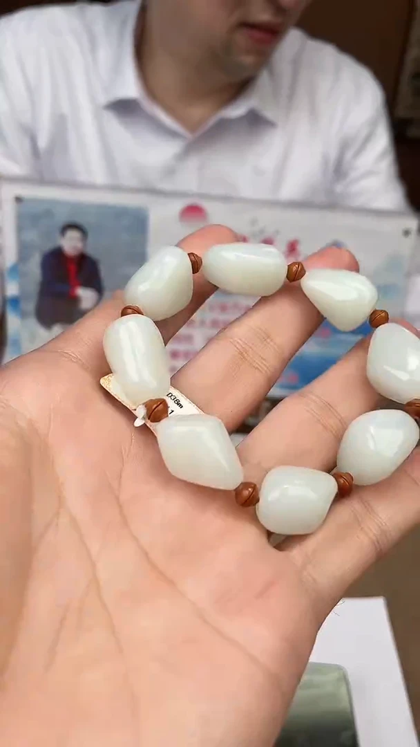 定制和田玉多样性拍一发一100