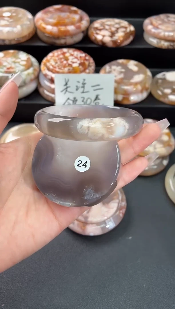 手镯玛瑙/玉髓未镶嵌石英质玉60圈(赠送镯心)圈口建议拍大